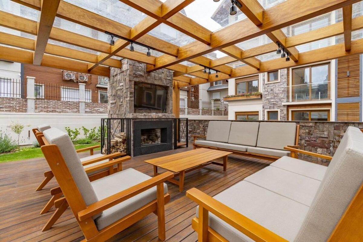 Rosa Edificio Bellagio Canela Com Infraestrutura Completa 아파트 외부 사진