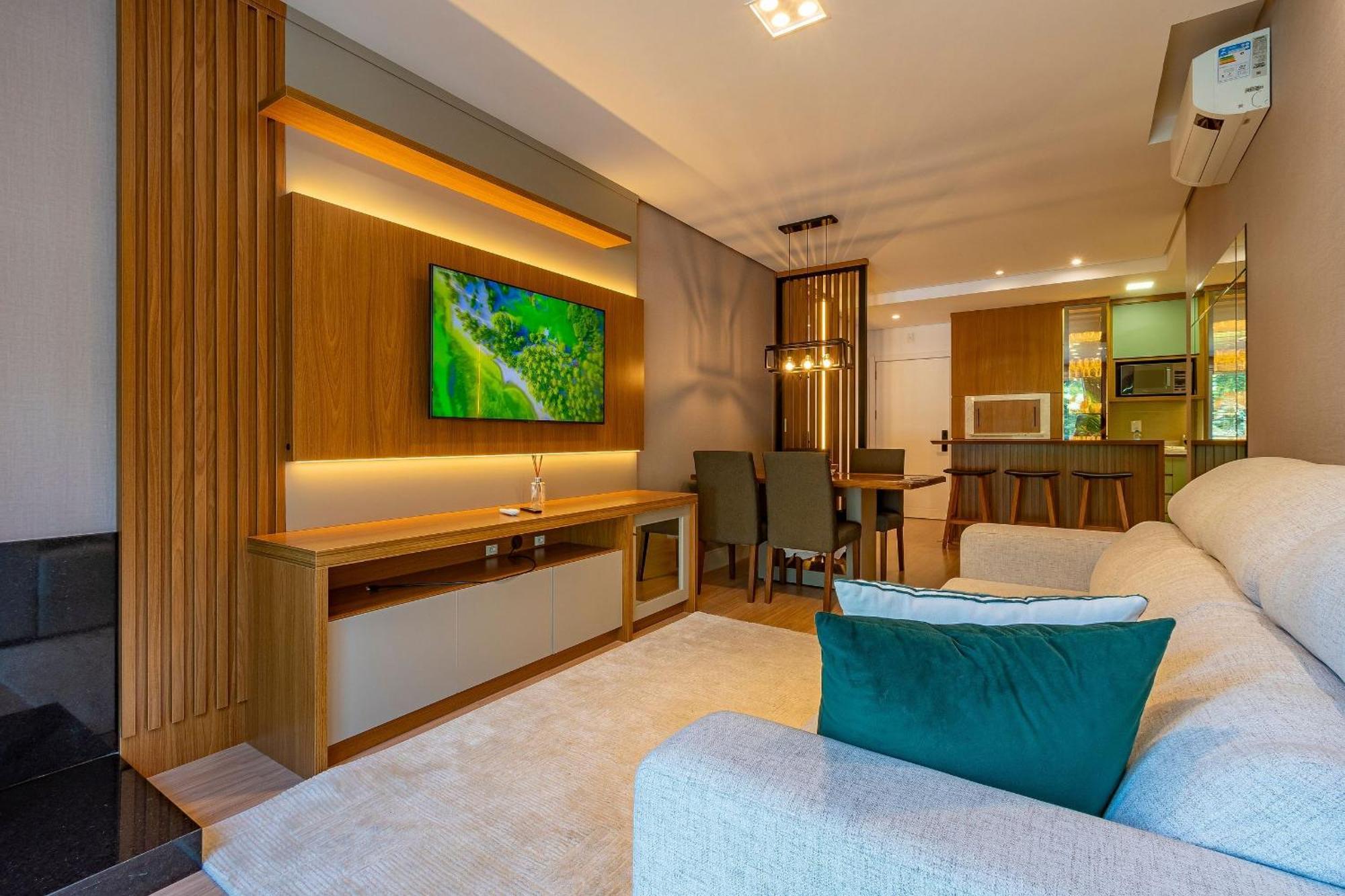 Rosa Edificio Bellagio Canela Com Infraestrutura Completa 아파트 외부 사진