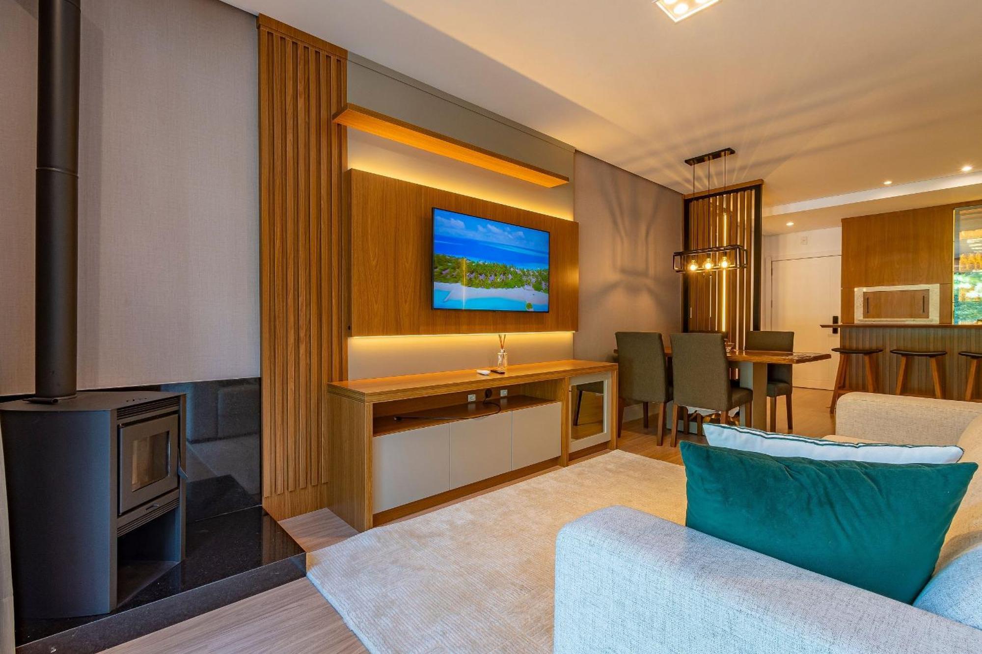 Rosa Edificio Bellagio Canela Com Infraestrutura Completa 아파트 외부 사진