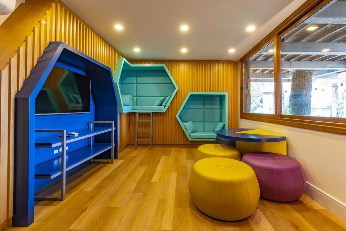 Rosa Edificio Bellagio Canela Com Infraestrutura Completa 아파트 외부 사진