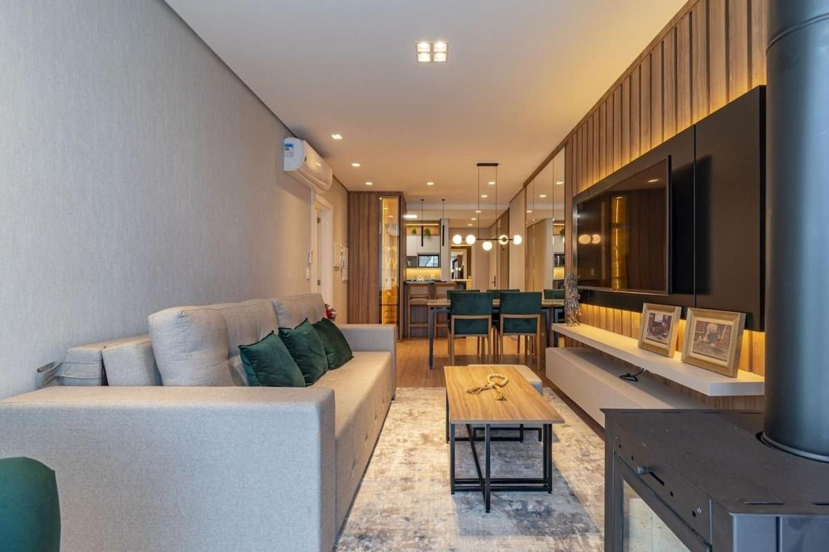 Rosa Edificio Bellagio Canela Com Infraestrutura Completa 아파트 외부 사진