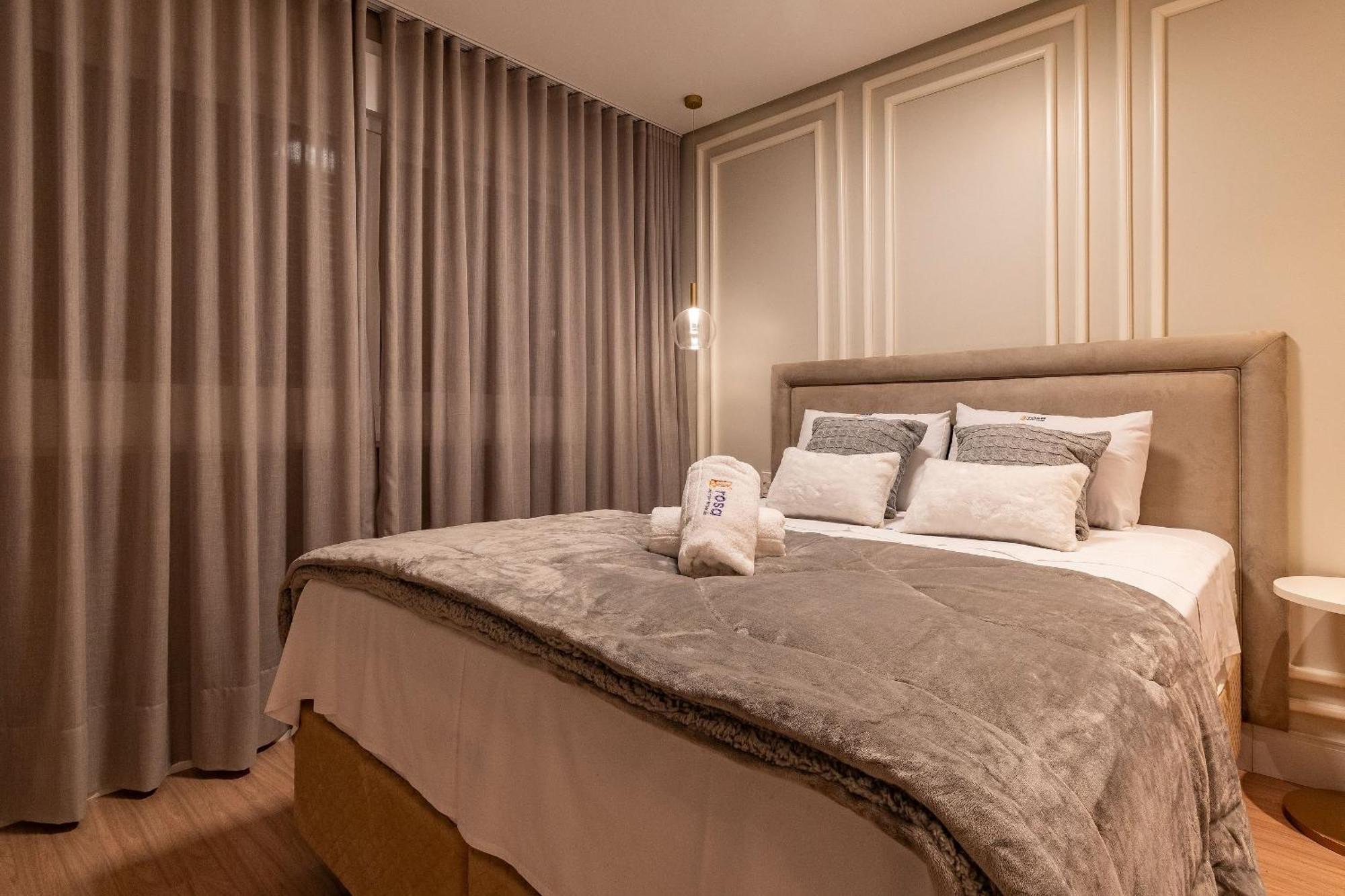 Rosa Edificio Bellagio Canela Com Infraestrutura Completa 아파트 외부 사진